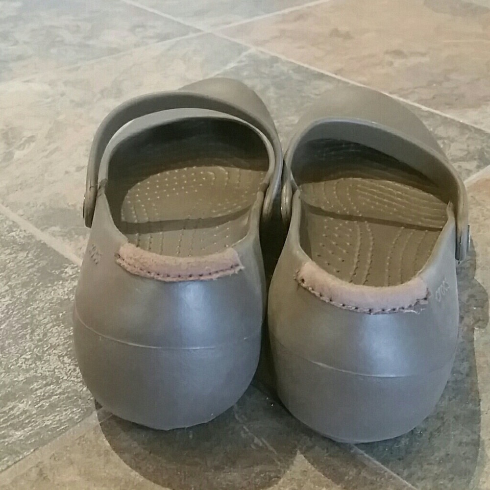 💕crocs* SHOES - Picture 7 of 8